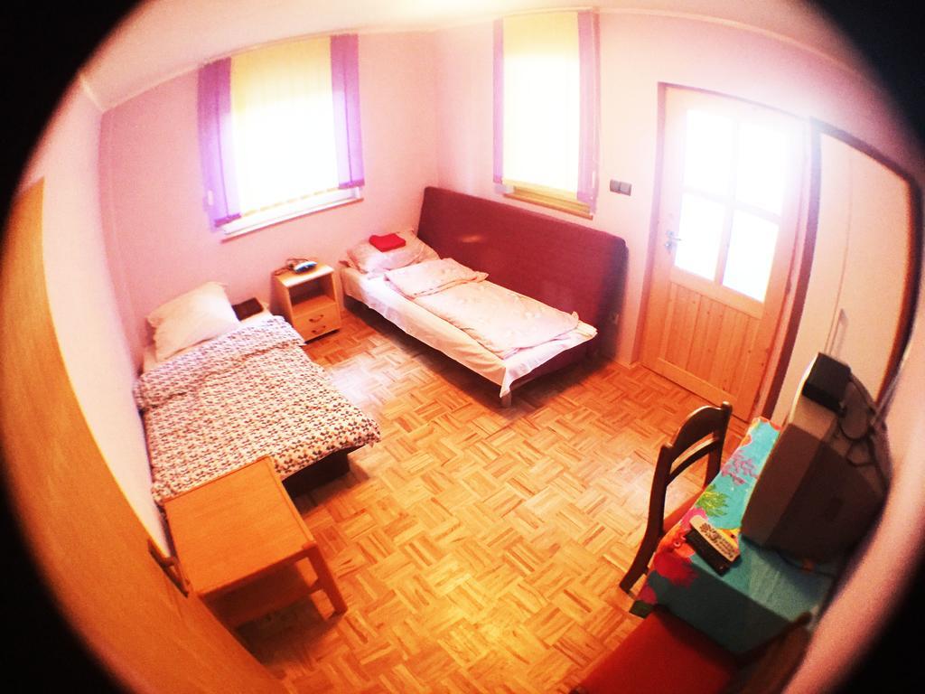 Blazic II Hotel Maribor Buitenkant foto
